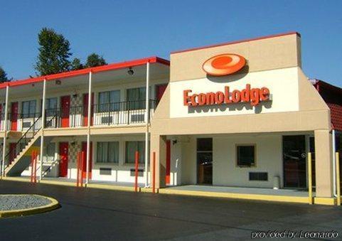 Econo Lodge North Charlottesville Exterior photo